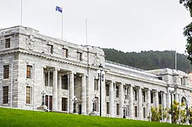 New Zealand Parliament House in 2016.jpg