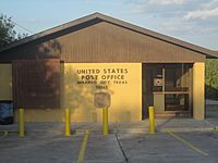 Post Office in Mirando City, TX IMG 3420
