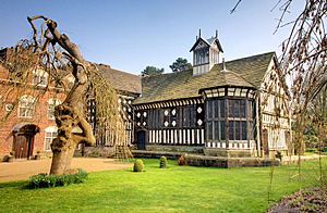 Rufford Old Hall - geograph.org.uk - 2042985