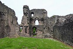 Ruins of Abergavenny Castle.jpg