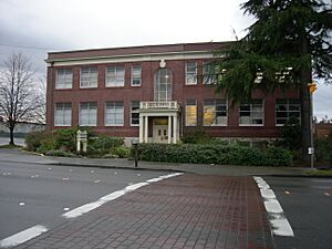 Shoreline, WA - Ronald School 01