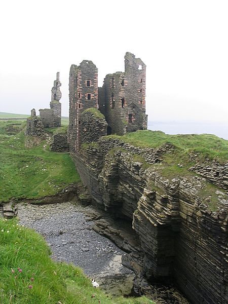 Sinclair Girnigoe Castle 2004
