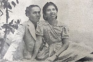 Sofiati and Soekarno in Mega Mendoeng Pertjatoeran Doenia Dec 1941 p28