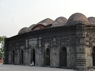 Sona Masjid rear