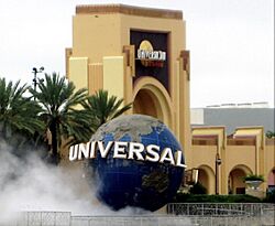 Universal Orlando Gateway (cropped).jpg