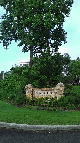 Entrance to Vestavia Hills from Highway 31