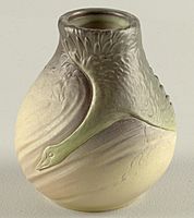 Vase (USA), 1901 (CH 18802891-2) (cropped)