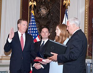 Vice President Mike Pence swears in Robert Lighthizer