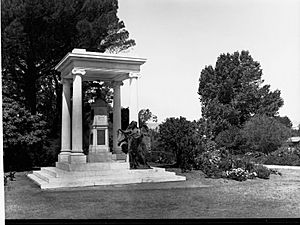 Angas Memorial in Angas Gardens(GN08347)