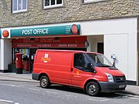 Axminster Post office, Axminster, Devon June 2011 - Flickr - sludgegulper