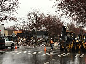 CM Juarez Visits Gas Explosion in Greenwood (25655673025)