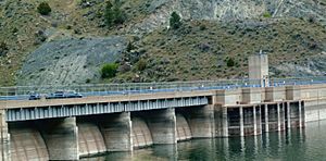 Canyon Ferry Dam, Lake side
