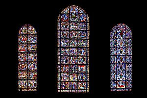 Chartres - cathédrale - lancettes de la rosace ouest