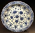 Dish, China, Ming dynasty, Yongle (1403-1424), porcelain with underglaze blue - Östasiatiska museet, Stockholm - DSC09451