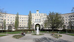 Floridsdorf (Wien) - Karl-Seitz-Hof (2)
