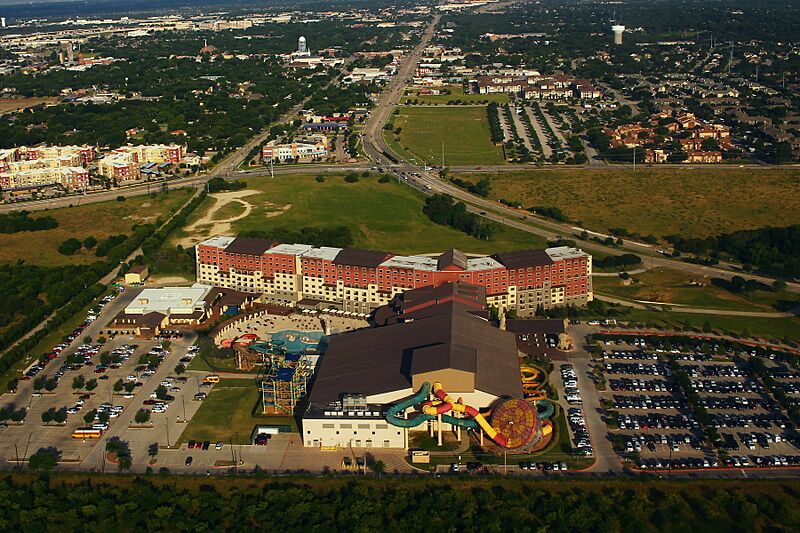 Great Wolf Lodge Dallas (49394286538)
