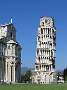 Leaning tower of pisa 2