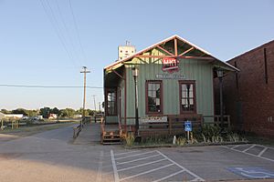 Former Missouri–Kansas–Texas Railroad depot