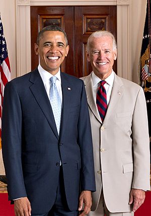Official portrait of President Obama and Vice President Biden 2012
