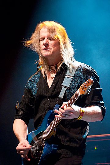 Steve Morse playing with Flying Colors (2012)
