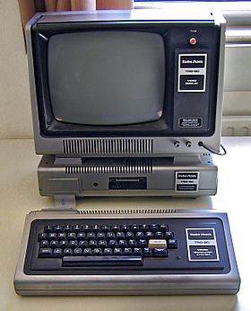 TRS-80 Model I - Rechnermuseum Cropped.jpg