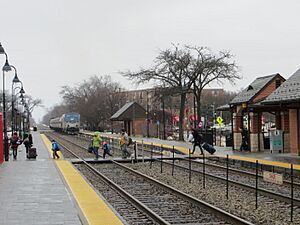20131229 02 Amtrak, Glenview, Illinois (15210256497)