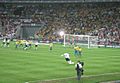 Beckhamtakesfreekick