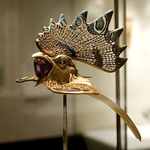 Cockerel diadem René Lalique in Calouste Gulbenkian Museum