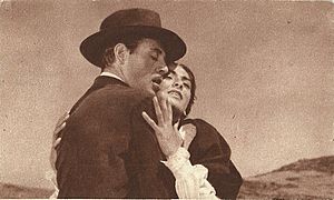 Columba Domínguez and Roldano Lupi in L'edera (1950) (cropped)