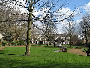 Falkner Square - geograph.org.uk - 673259