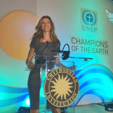 Gisele Bündchen wins the 2014 UNEP Champions of the Earth Award (Personal) 