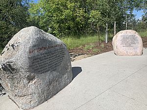 Indigenous Art Park ᐄᓃᐤ (ÎNÎW) River Lot 11∞ 01.jpg