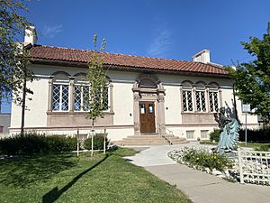 John "Thunderbird Man" Emhoolah, Jr. Branch Library