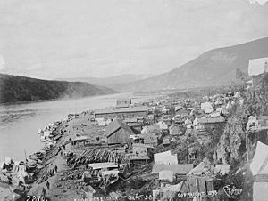 Klondike City on the Yukon River, Yukon Territory, September 1898 (HEGG 347)