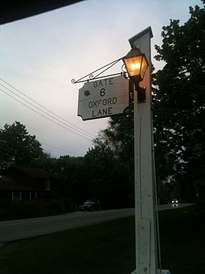 Lakewood Illinois Gate 6 street sign