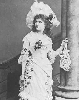 Marion Hood as Mabel