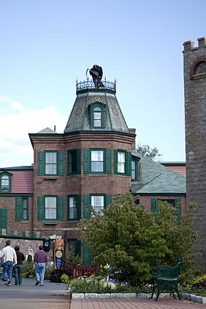 Mount Hope Estate2