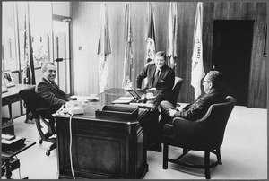 Richard M. Nixon and Henry Kissinger meeting with Marion "John" Wayne - NARA - 194768