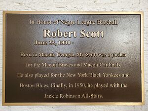 Robert Scott plaque, Luther Williams Field