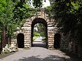 Ruined arch Kew 7214