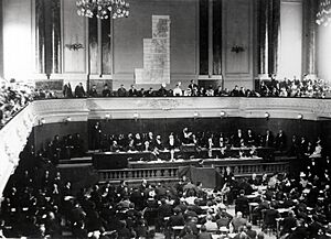 THEODOR HERZL ADDRESSING THE FIRST OR SECOND ZIONIST CONGRESS IN BASEL, SWITZERLAND IN 1897-8. תאודור הרצל נואם בקונגרס הציוני הראשון או השני בבזל - שנת 1897-1898