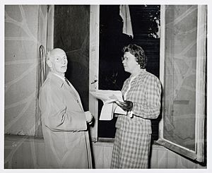 05-09-1958 15160 Otto Frank en Miep Gies (2828001600)