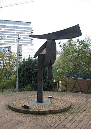 Art outside the office - geograph.org.uk - 1036053
