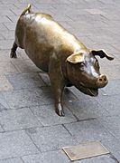 Augusta pig bronze - Rundle Mall