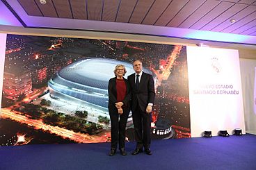 Carmena reivindica el urbanismo de consenso en la presentación del nuevo Santiago Bernabéu 04