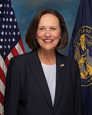 Deb Fischer 118th Congress.jpg