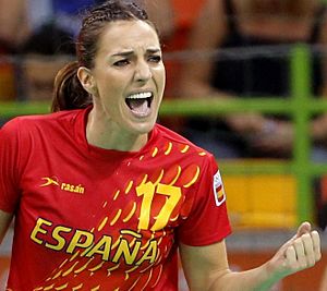 Eli Pinedo, jugadora de la selección española de balonmano.jpg