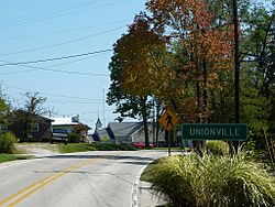 Entering Unionville, Indiana, from the east - P1100353.JPG
