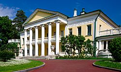 Gorki-Leninskie-2022.jpg
