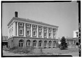 Historic American Buildings Survey, Jack Boucher, Photographer, June, 1971 VIEW OF SOUTH FACADE FROM SOUTHWEST. - Brick Market, 127 Thames Street, Newport, Newport County, RI HABS RI,3-NEWP,26-2